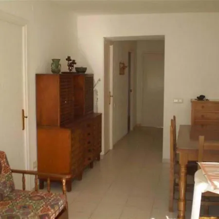 Les Doyes Residencial Lek Apartment