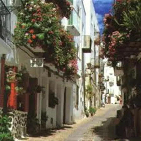 Les Doyes Residencial Lek Apartment